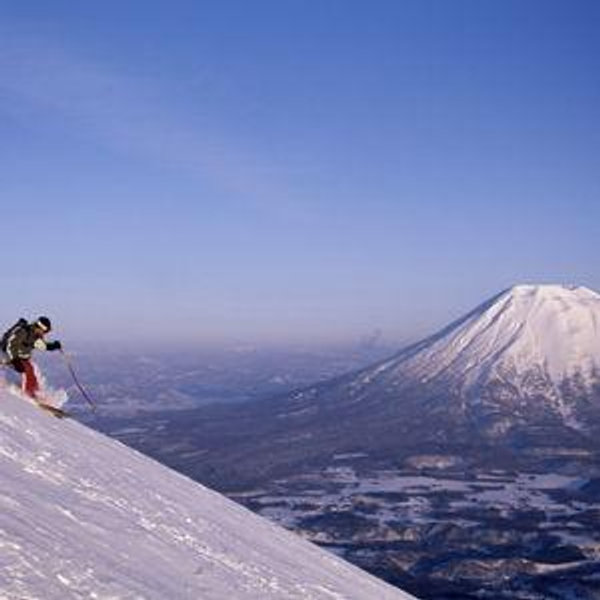 Honeymoon- Ski Passes for Niseko Mountian in Japan