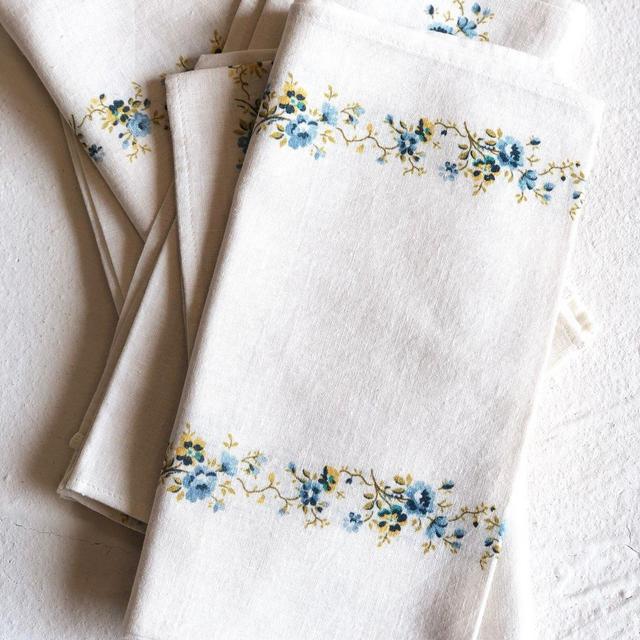 Livi Periwinkle Napkin - S/4