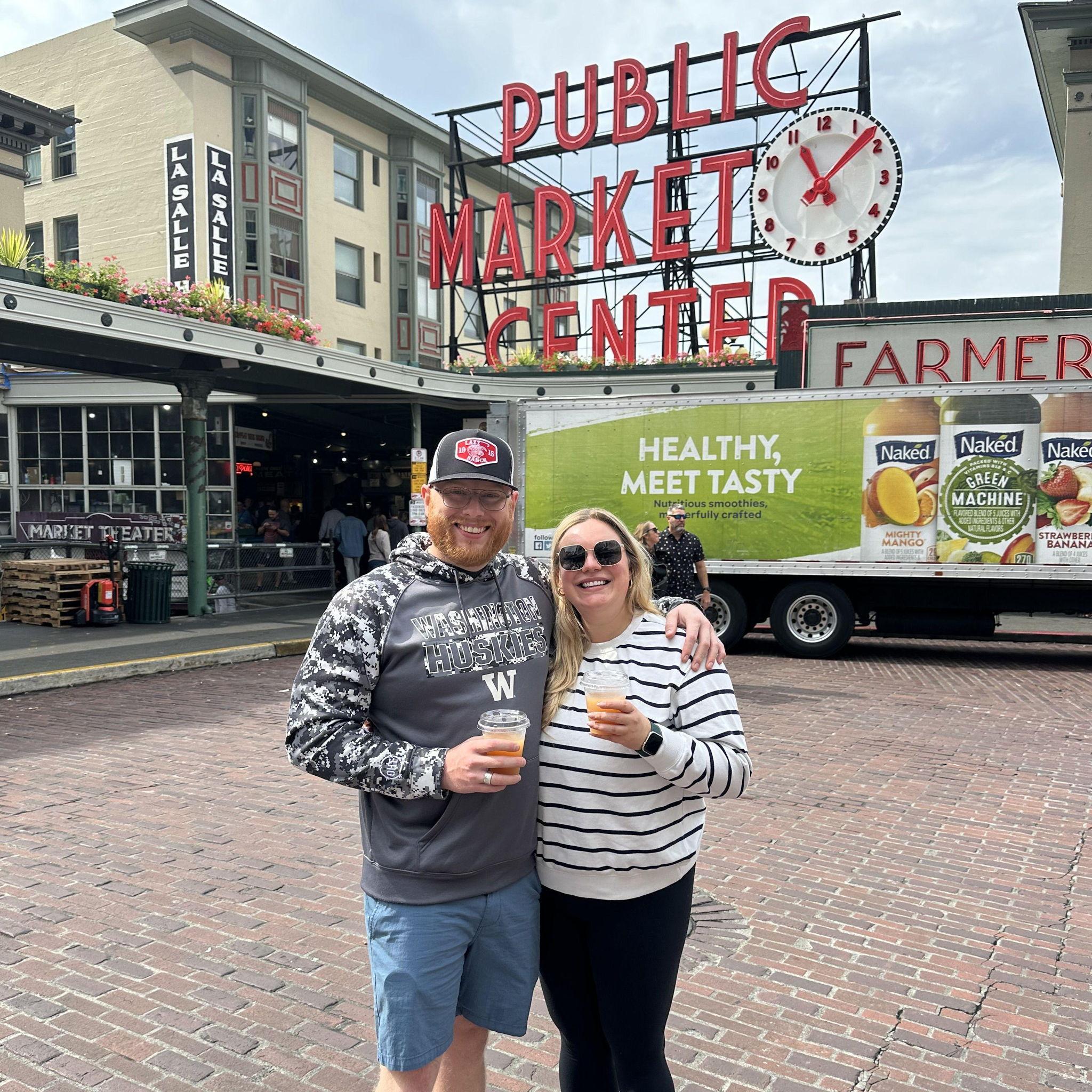 Raleigh's first time to Seattle... had to be a tourist!