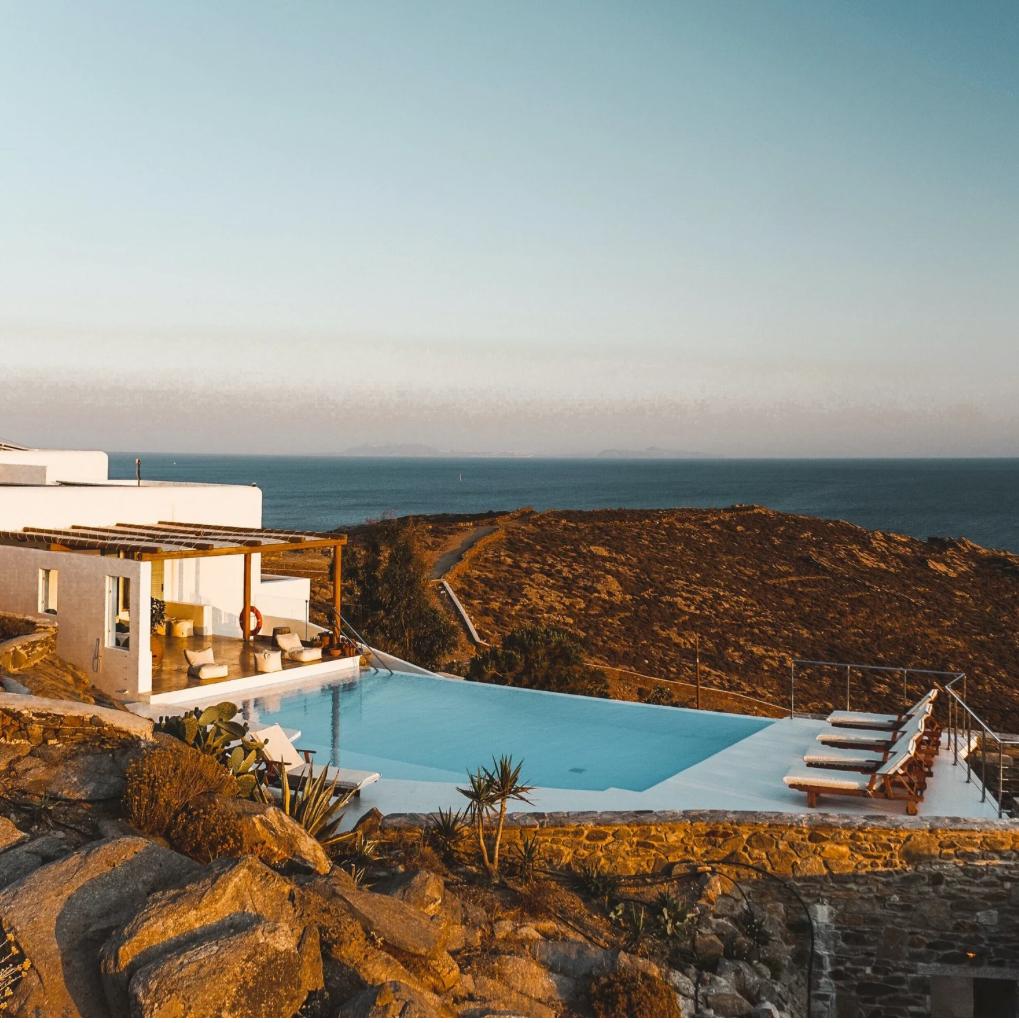 The Wedding Website of Ashlee Page and Aishwarya Nanda