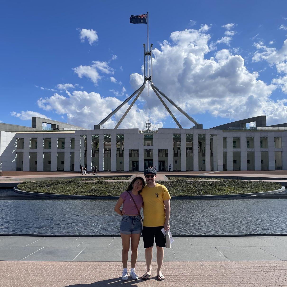 Frente al Parlamento Australiano
