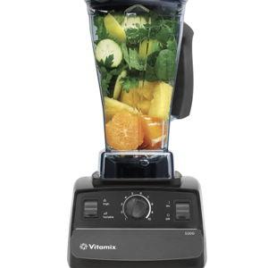 Vitamix 5200 Blender, Professional-Grade, 64 oz Container, Self-Cleaning, Black