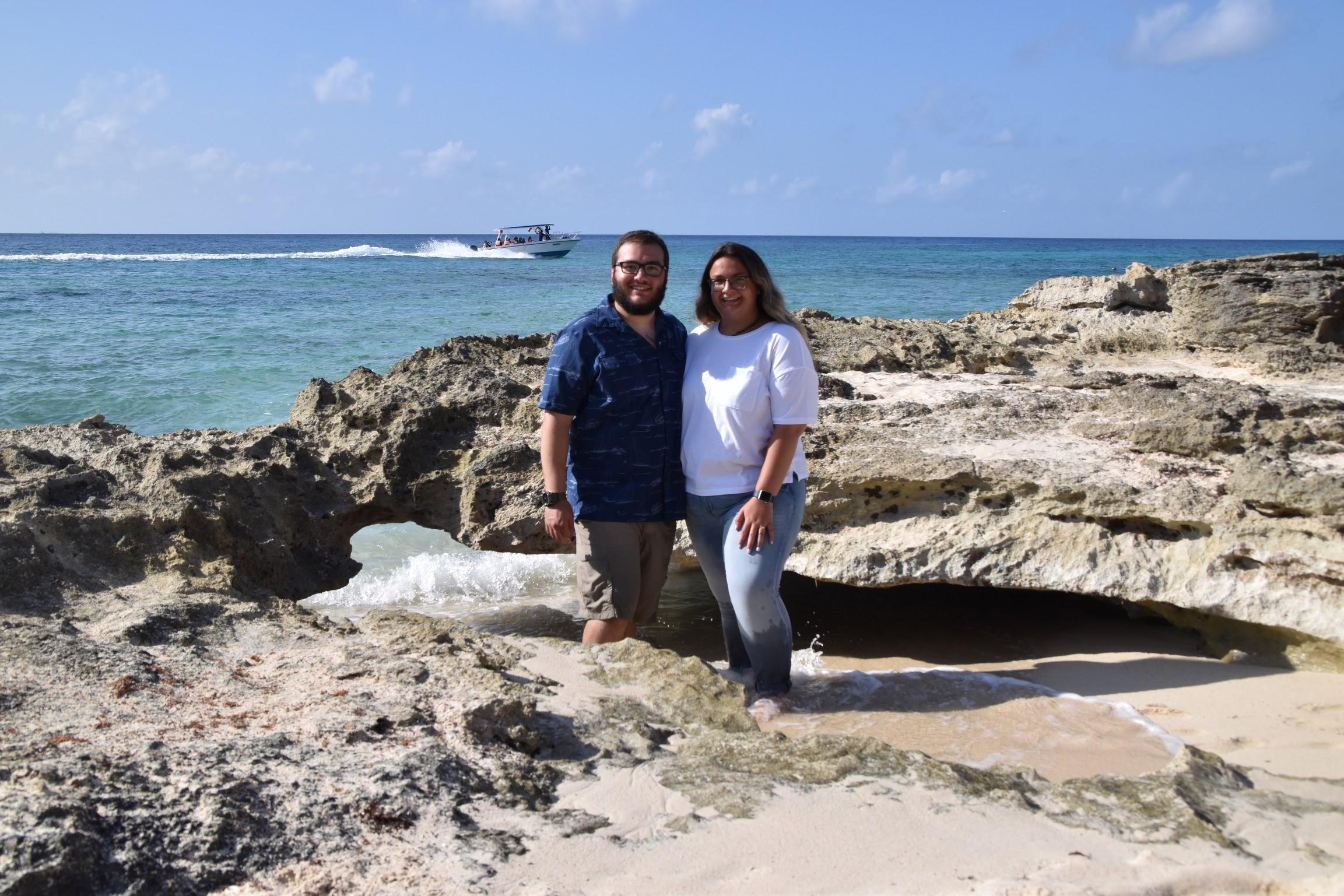 The Wedding Website of Alex Bishard and Cindy Mollendor