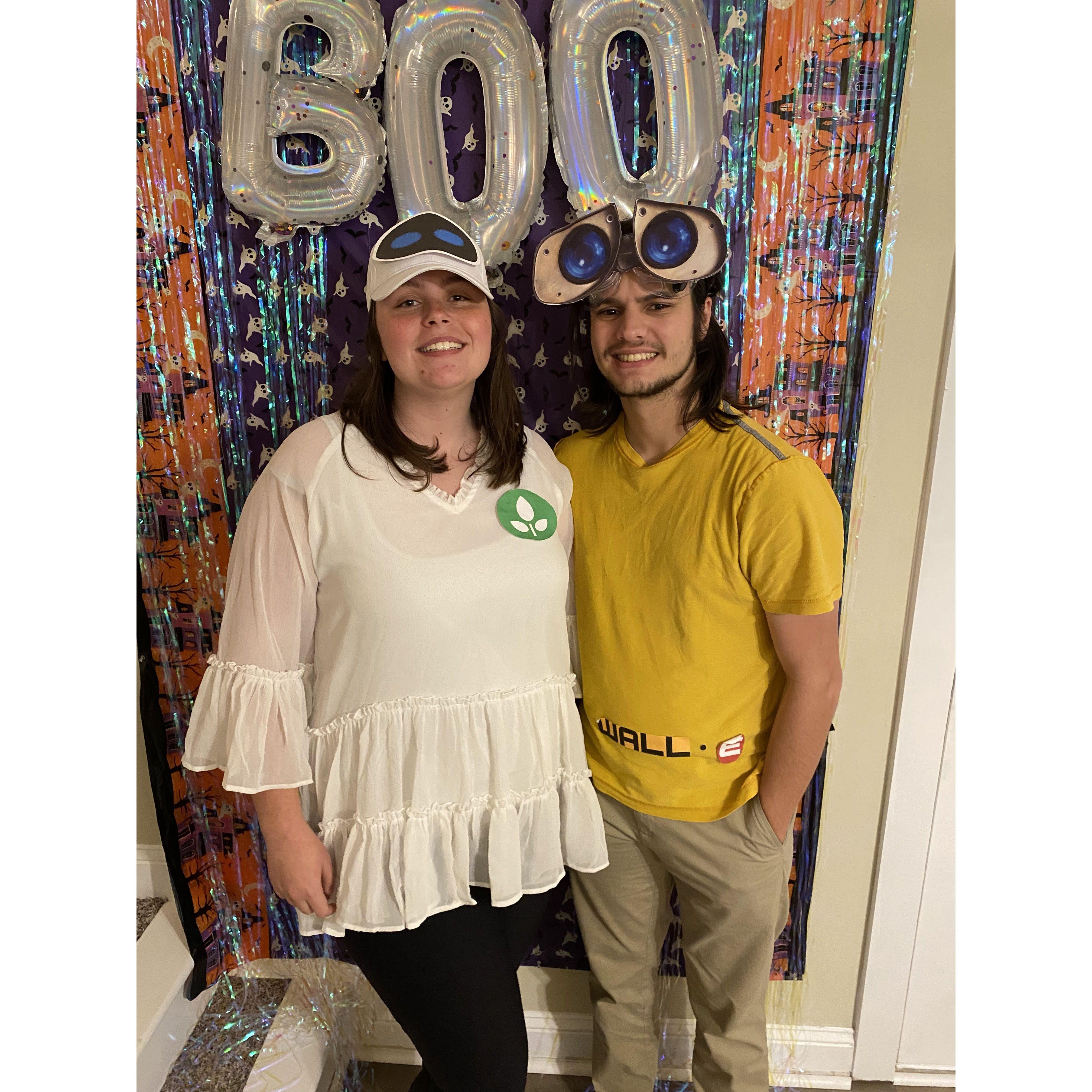 Wall-E and Eve for halloween!