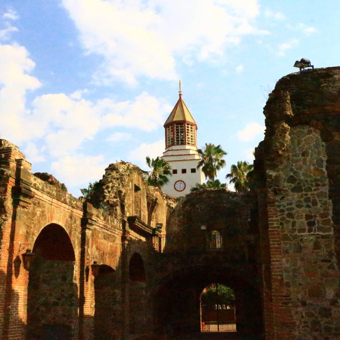 Templo Viejo, Ruins of the old church building 
