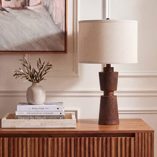 Nici Resin Table Lamp