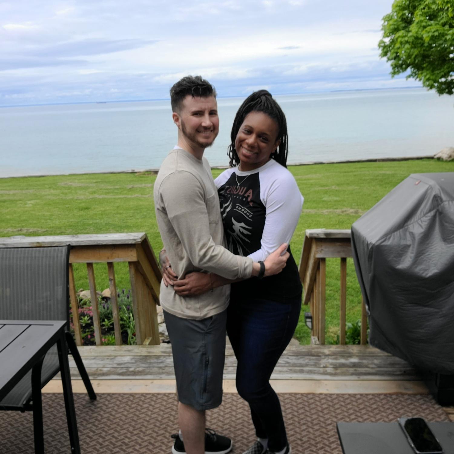 Cottage in Canada on Lake Erie 
April 2022