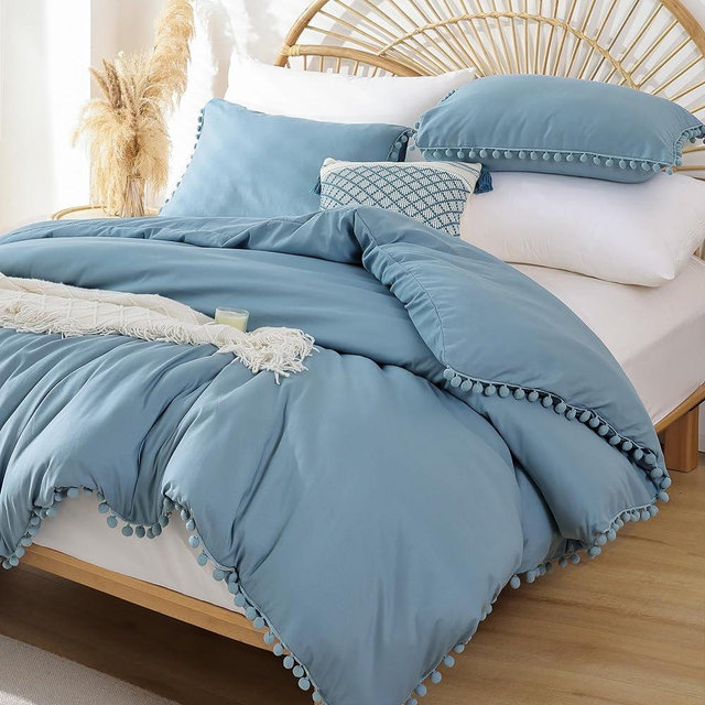 YIRDDEO Dusty Blue Ball Pom Fringe Design King Comforter Set 3pcs, Boho Aesthetic Luxurious King Bedding Set, Vintage Ultra Soft Microfiber Comforter Set (1 Comforter, 2 Pillowcases)