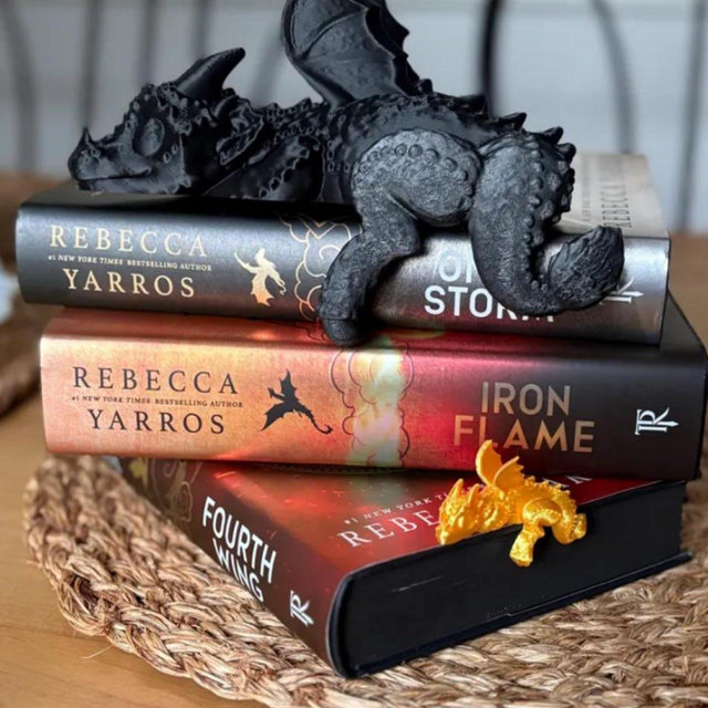 Sleeping Bookshelf Dragon | Fourth Wing Empyrean Series | 3D Printed Bookish Decor for Bookies