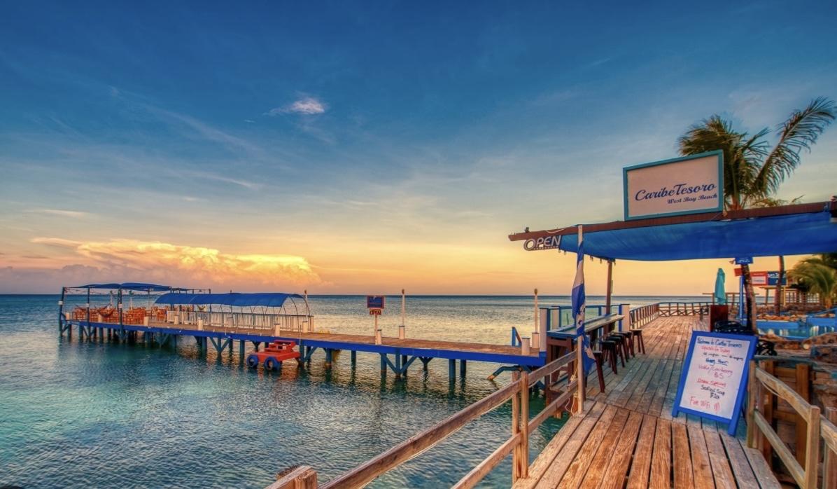 The Wedding Website of Haley Currah and Jordan Venjohn