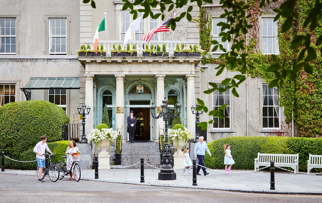 The Wedding Website of Sharon Lynch and Kieran Olwell