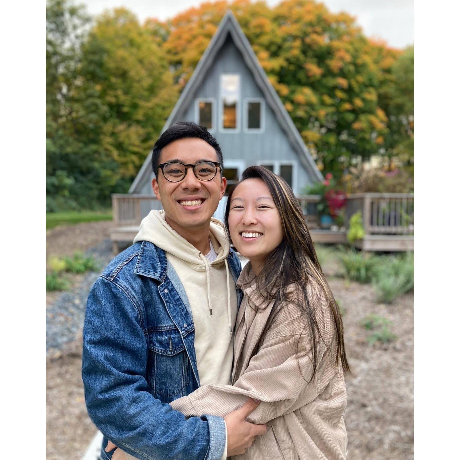 Ethan plans a birthday getaway for Lucy at this a-frame cabin with his best man Andrew. They spend the whole weekend singing "Under the Influence" by Chris Brown