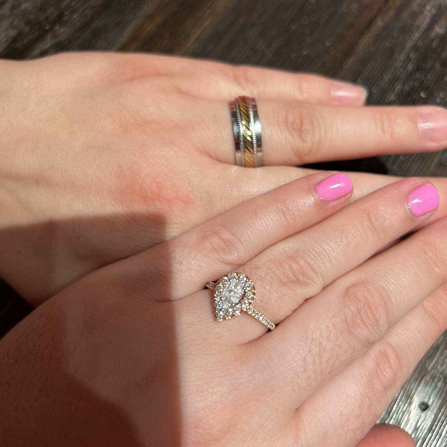 Our engagement rings✨