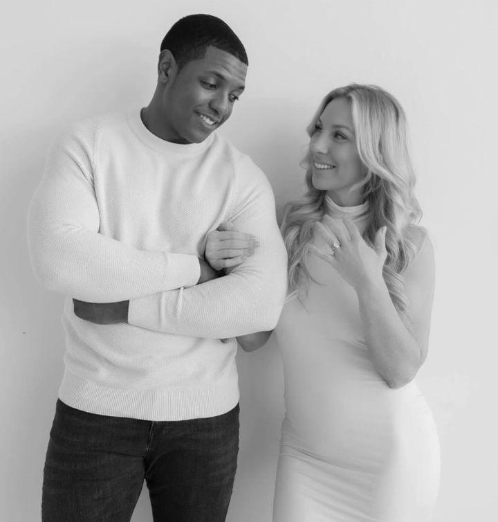 The Wedding Website of Jenna Zumbrun and Dezmon Gray- White