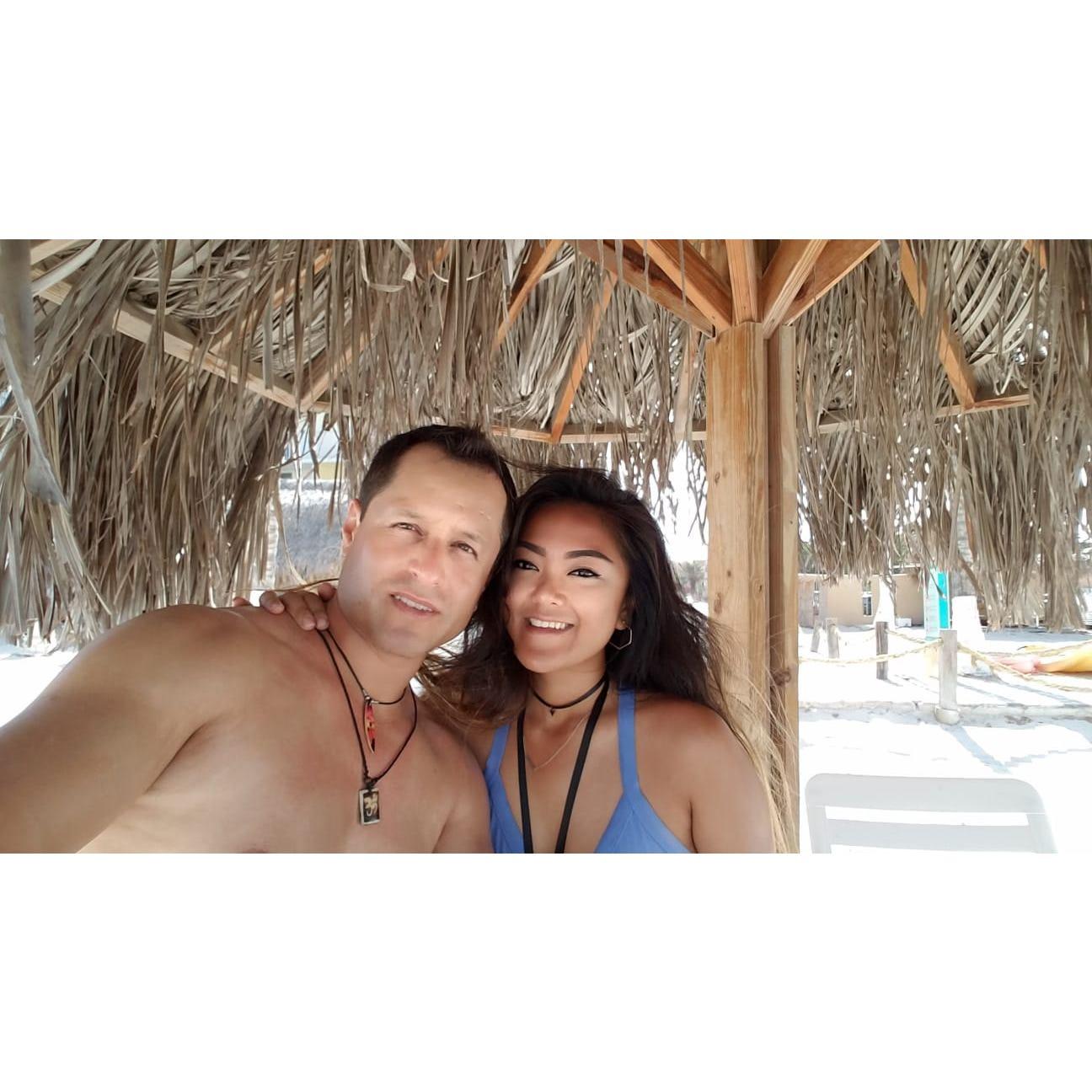 Soaking up the sun and swimming in the calm waves of Aruba!