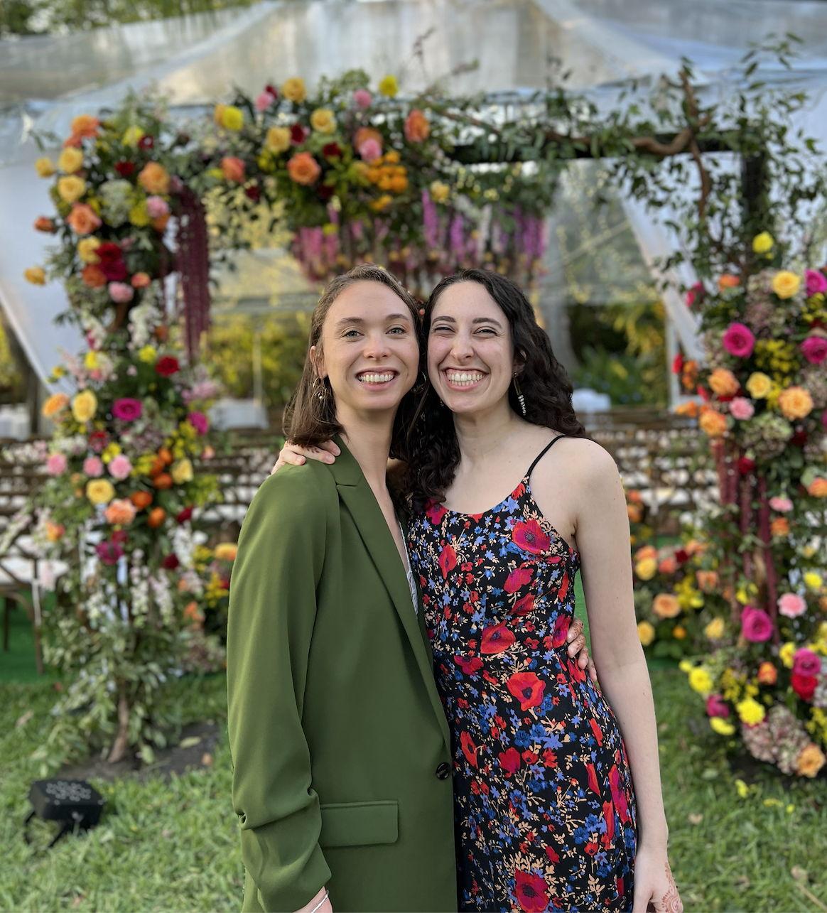 The Wedding Website of Meredith Ausenbaugh and Sammi Siegel