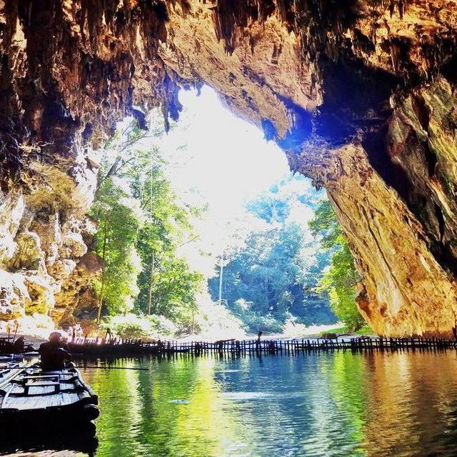 Thailand Cave Tour