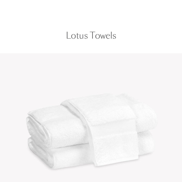 MATOUK Lotus Hand Towels (White)