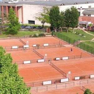 10 Hours Tennis Court Access in Paris