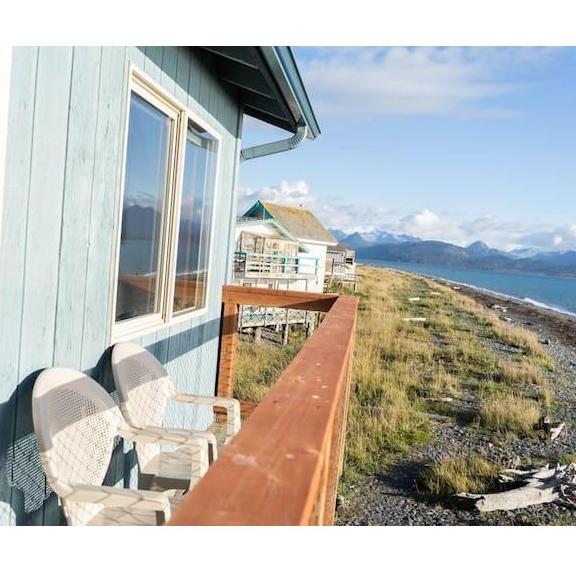 Beachfront in Homer - right on the Spit