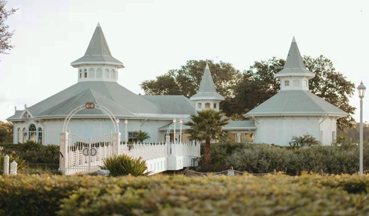 The Wedding Website of Megan Randazzo and Daniel Pagan