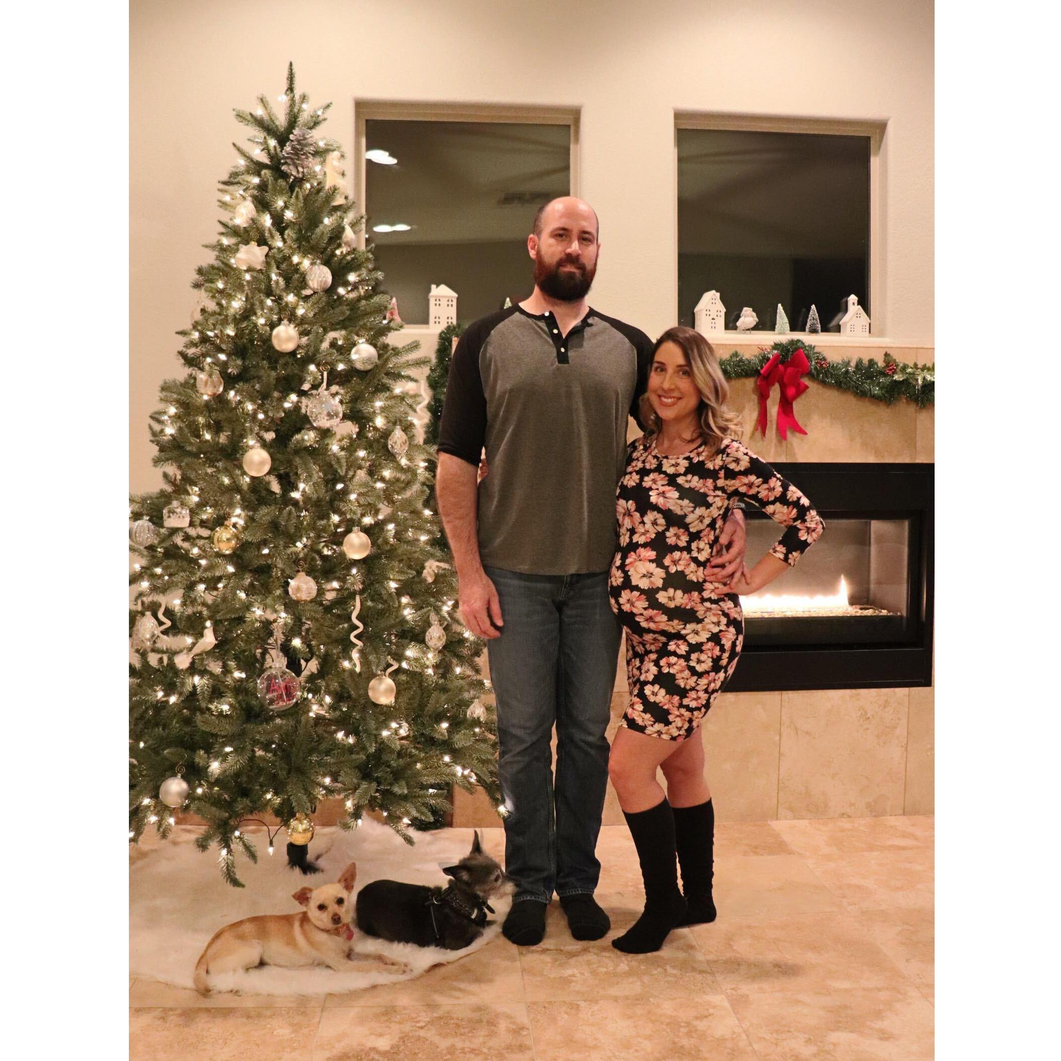 A very pregnant Christmas.
