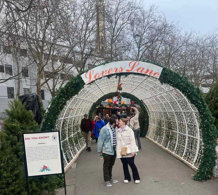 The Wedding Website of Sheyenne Moore and Justin Duganitz