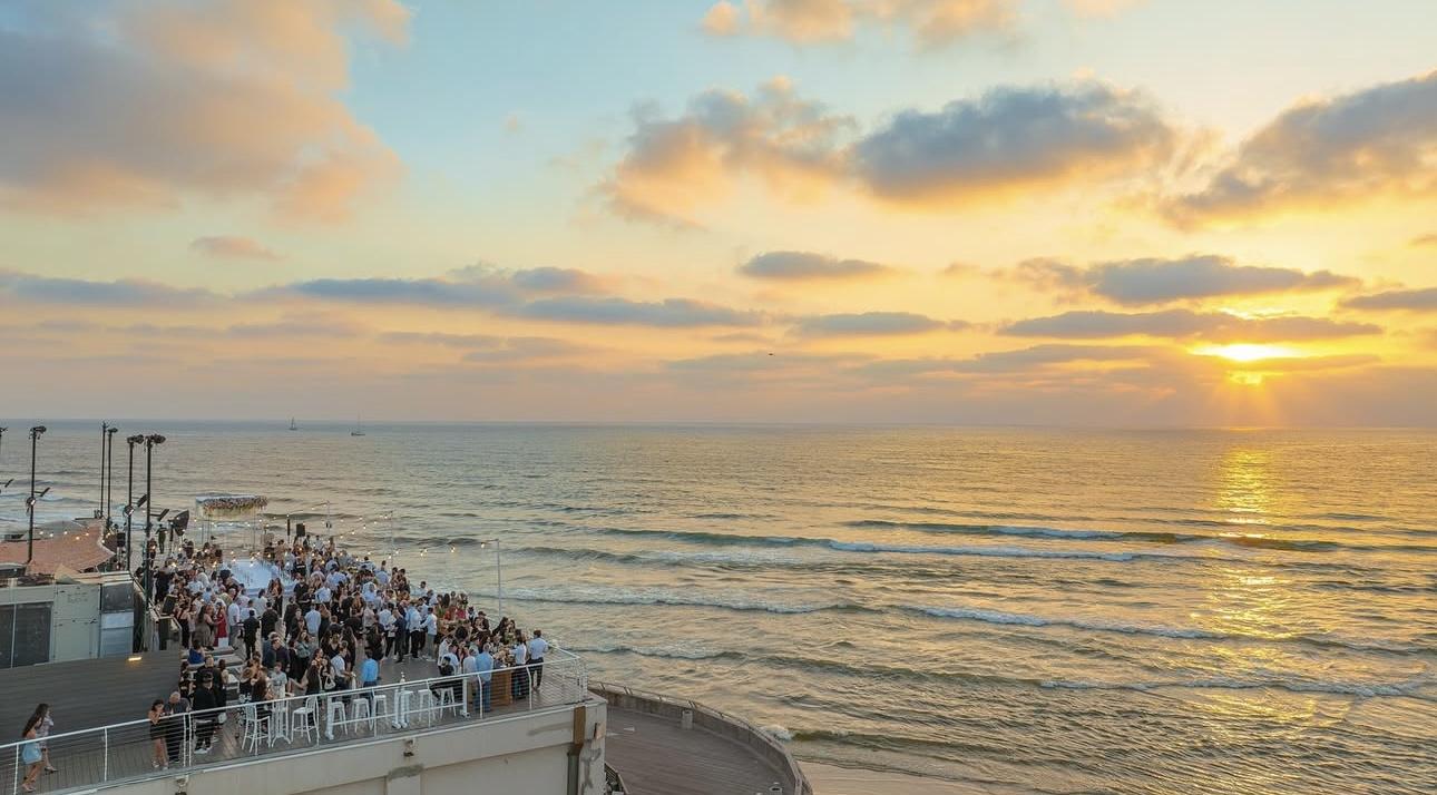 The Wedding Website of Leore Hayon and Elad Shoshan