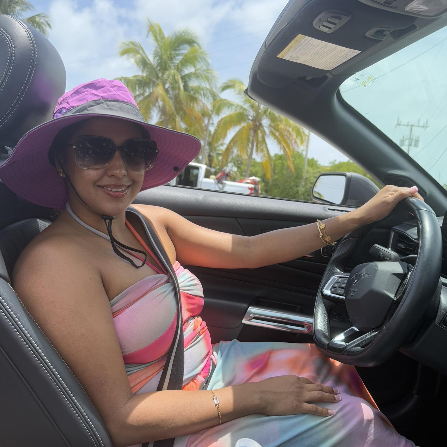 The Bride & Groom cruising Florida Keys in a Mustang and soaking up the breeze with family.