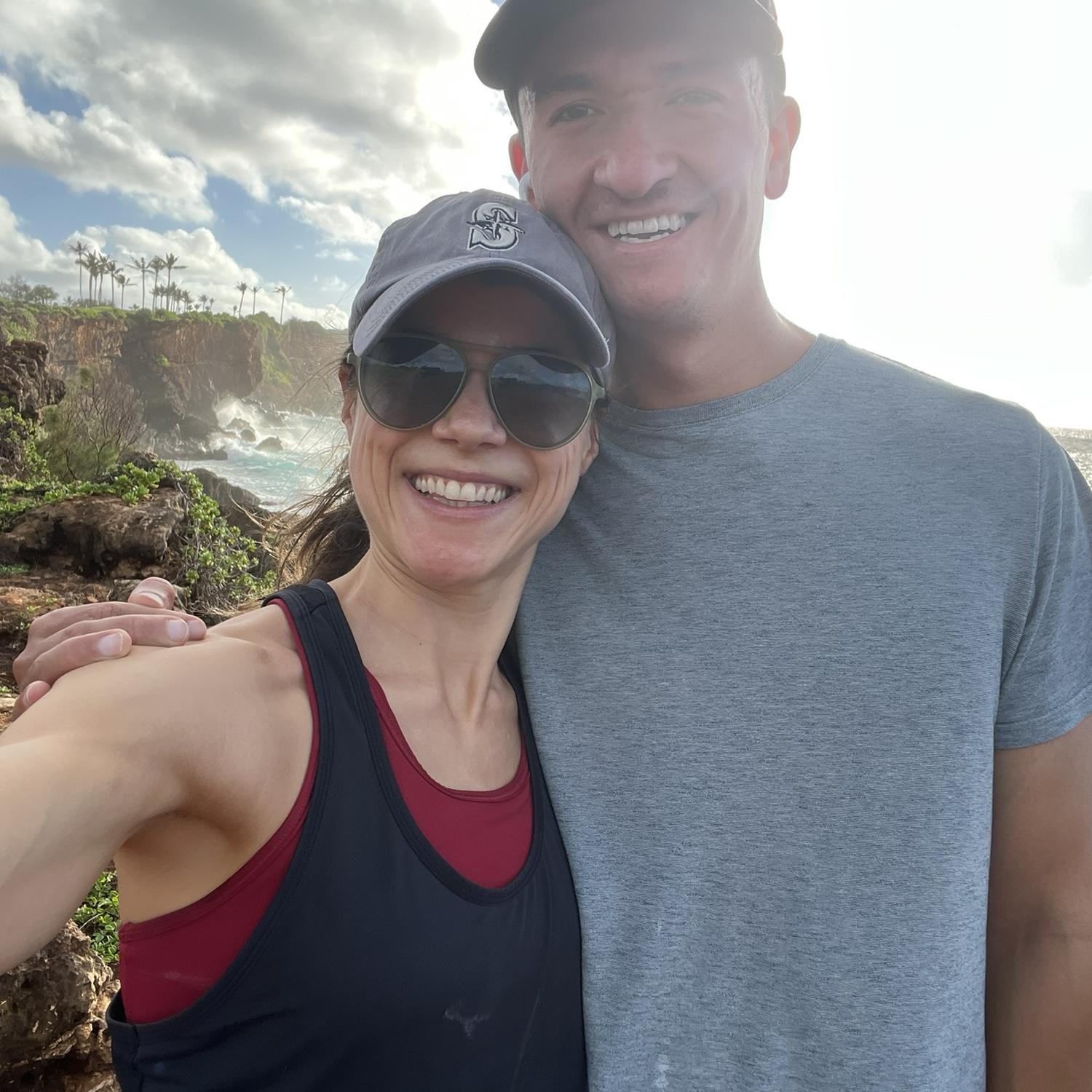 Ryan joins Emma on a run in Kauai!