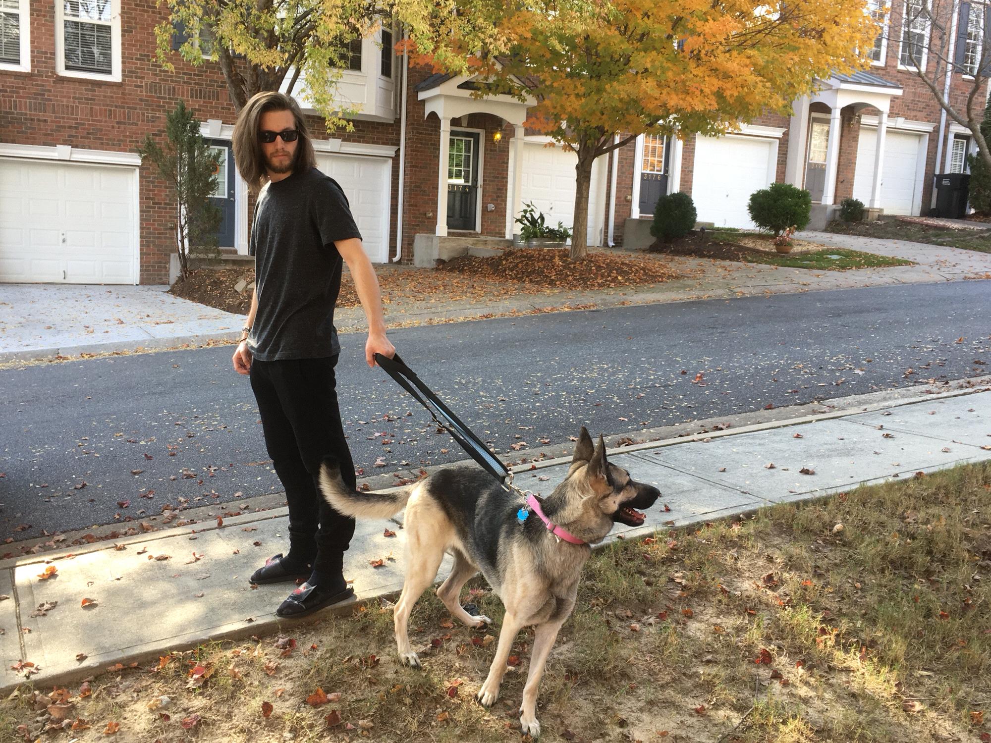 November 3,2017
Zackary walking Teemo.