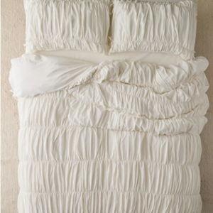 Melody Cinched Core Duvet Cover - White