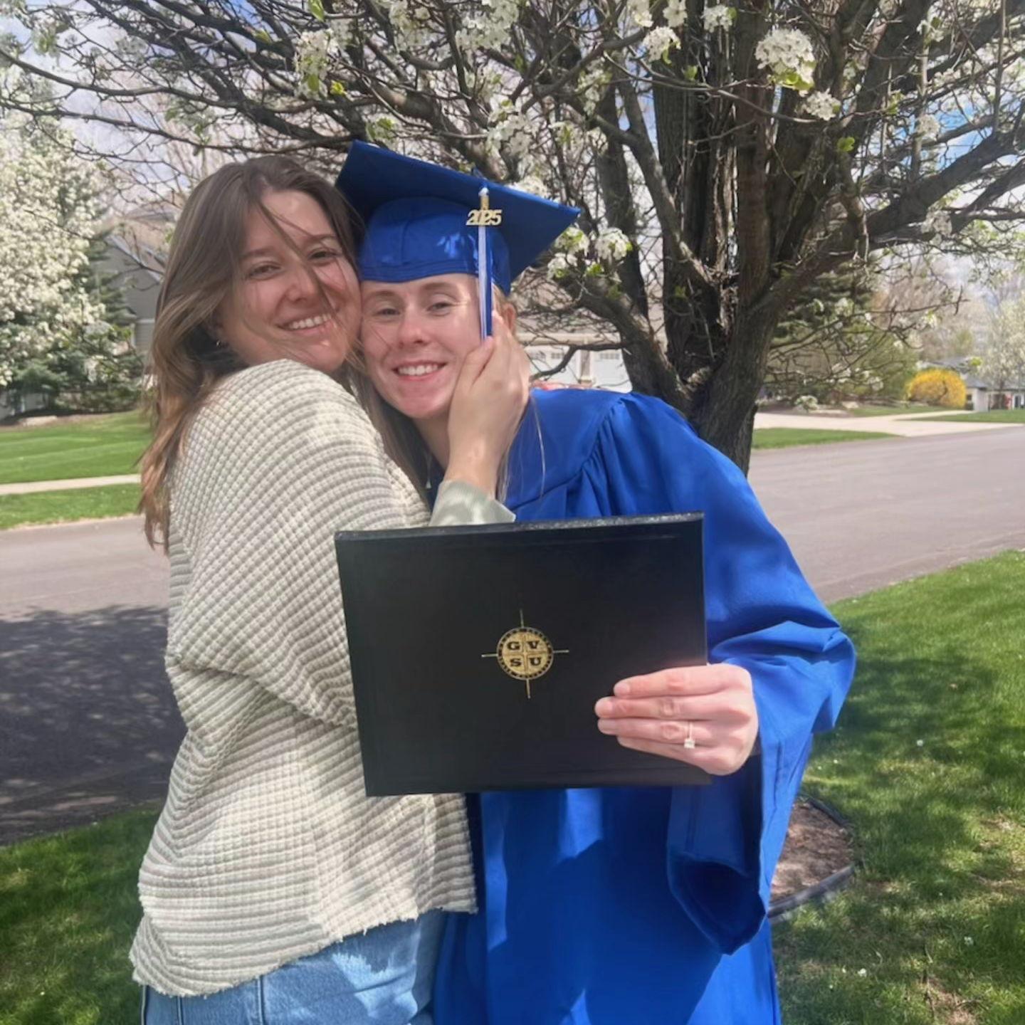 Anna Graduatinggg Undergrad