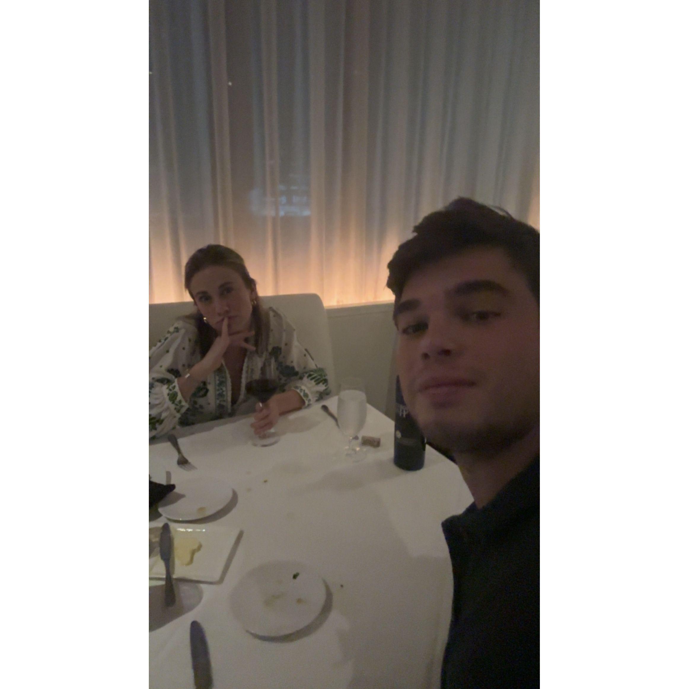 Quick Diner Selfie!