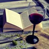 În loc de flori, ne bucuram de o carte, un vin sau o planta de camera. 🌿📖🍷