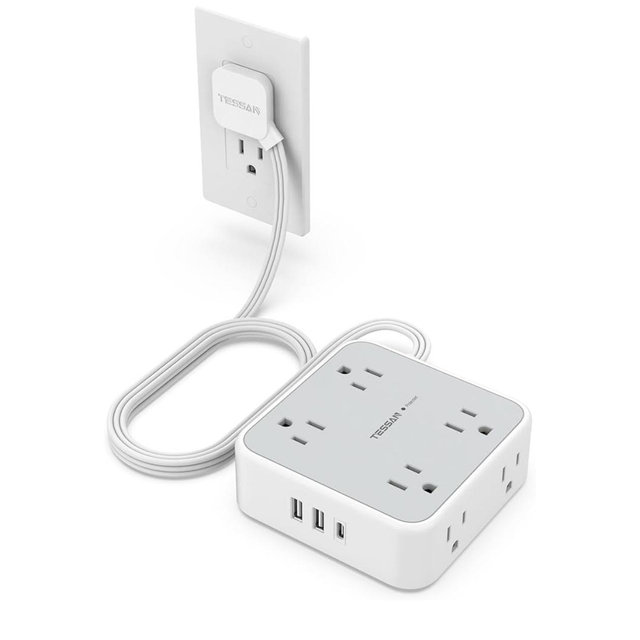 Surge Protector Flat Extension Cord Flat Plug Power Strip, 8 AC Outlets, 3 USB Charger(1 USB C Port) 3-Sided Outlet Extender, 5 Ft, 900 Joules Protection, Office Supplies, Dorm Room Essentials, Grey