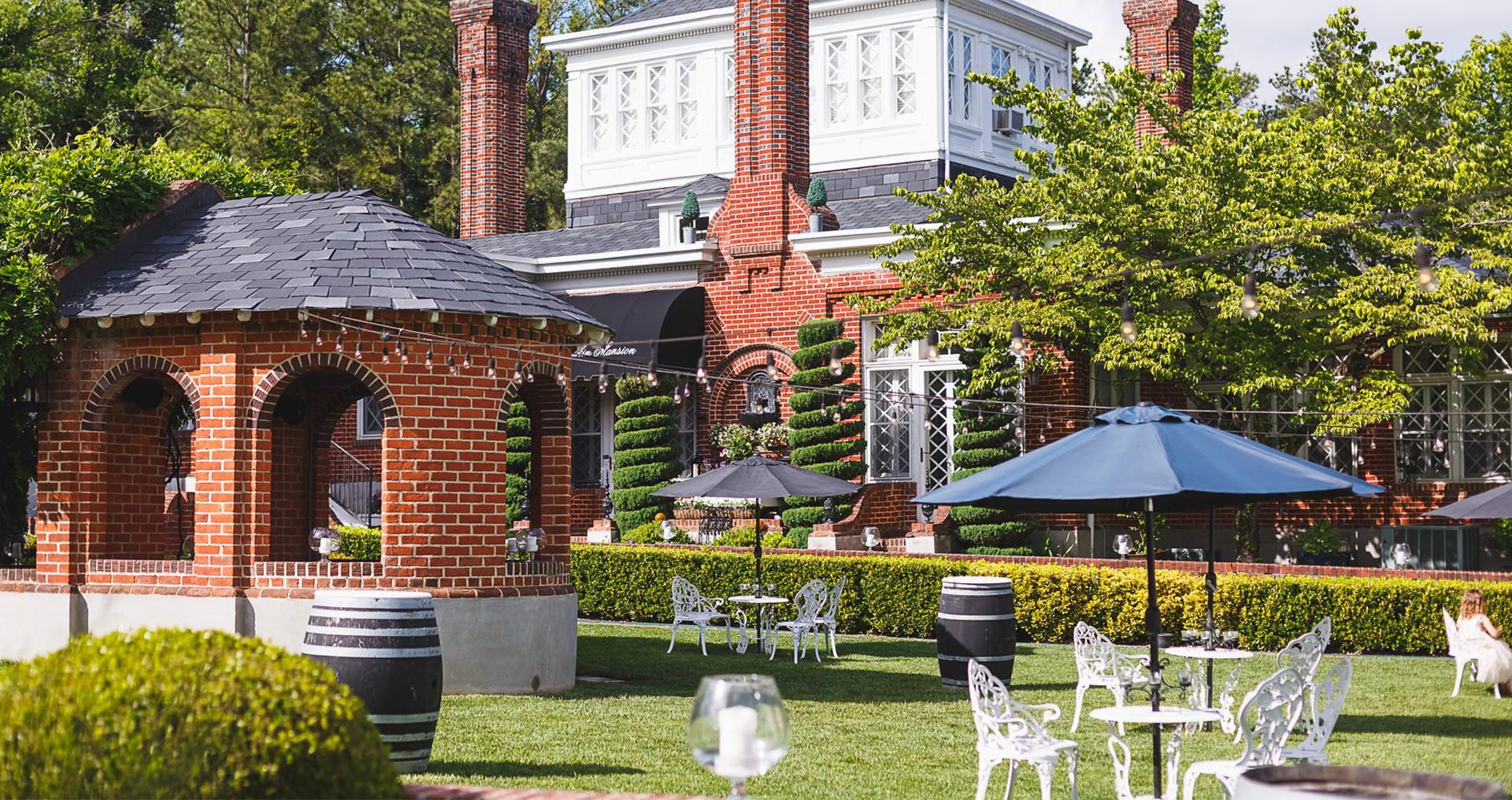 The Wedding Website of Katie Moore and Brett Hancock