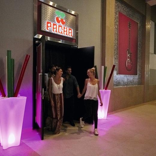Club Pacha
Nightclub on resort
Open every night