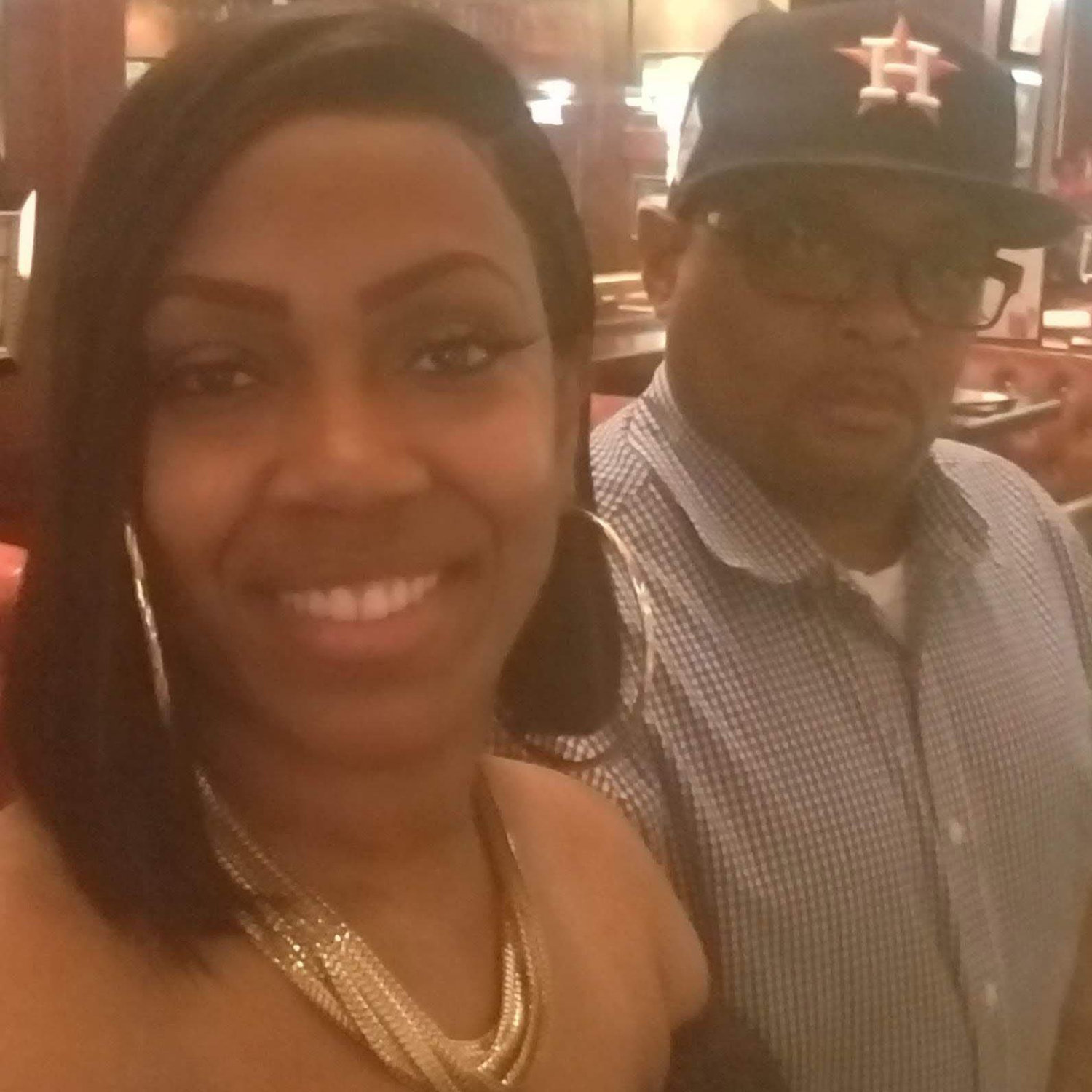Date night @ Pappadeaux 
(Lee loves their fondue)