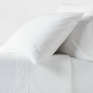Queen 250 Thread Count Organic Percale Sheet Set True White - Threshold™: GOTS Certified, Includes 4 Pieces, Fits up to 18" Mattress