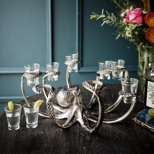 Octopus Shot Glass Holder – 8 Armed Silver Tentacle Liquor Display Stand with Removable Glasses – Nautical Barware Centerpiece for Parties, Home Bars, Weddings & Gifts – Unique Sea Life Décor