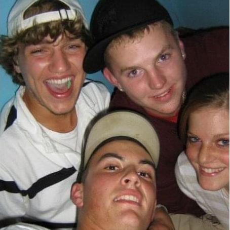 Proof of the 2007 Carly and Jon life!