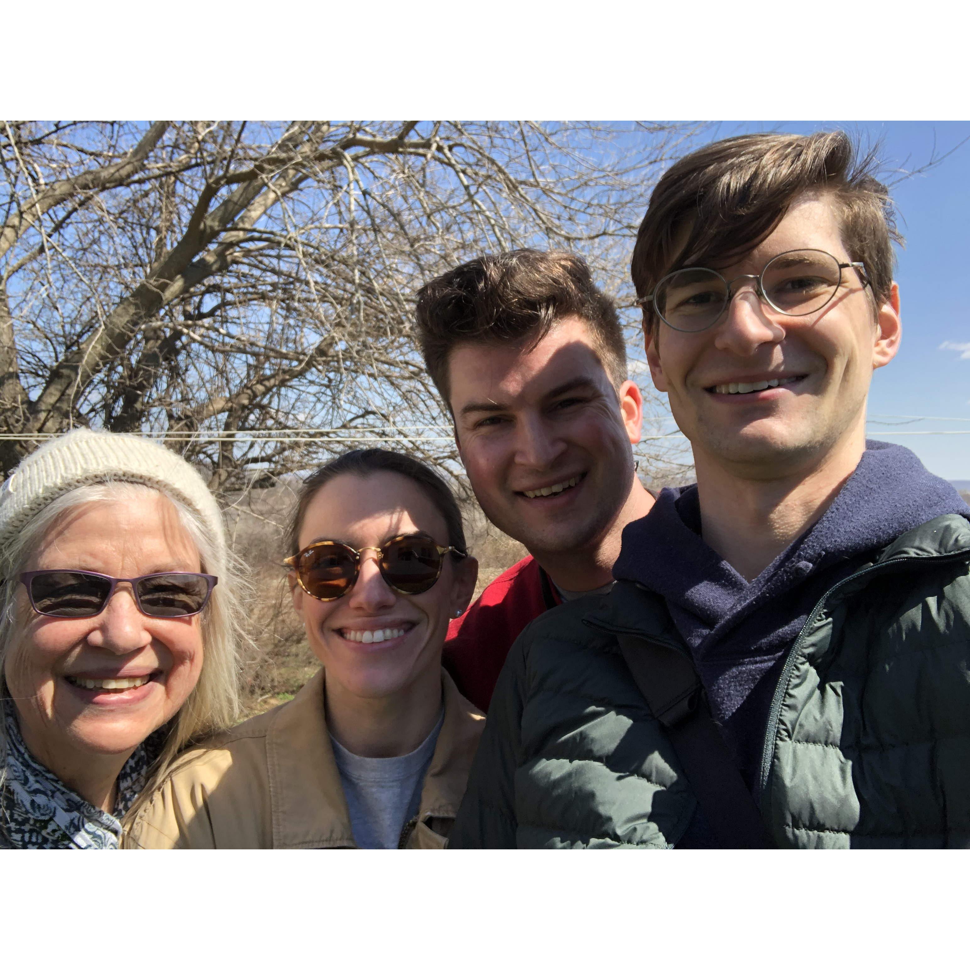 Susan and Henry come to Kansas for Henry's spring break