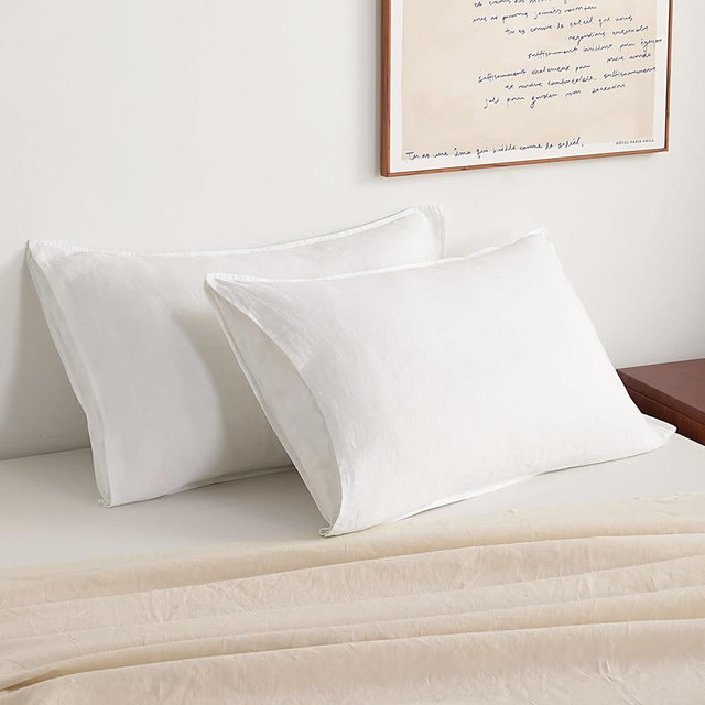 NTBAY French Linen Pillow Cases - Yarn Dyed 2 Pack 100% Linen Standard Pillowcases, Breathable and Cooling Washed Pillow Cases with Envelope Closure, 20x26 Inches, White