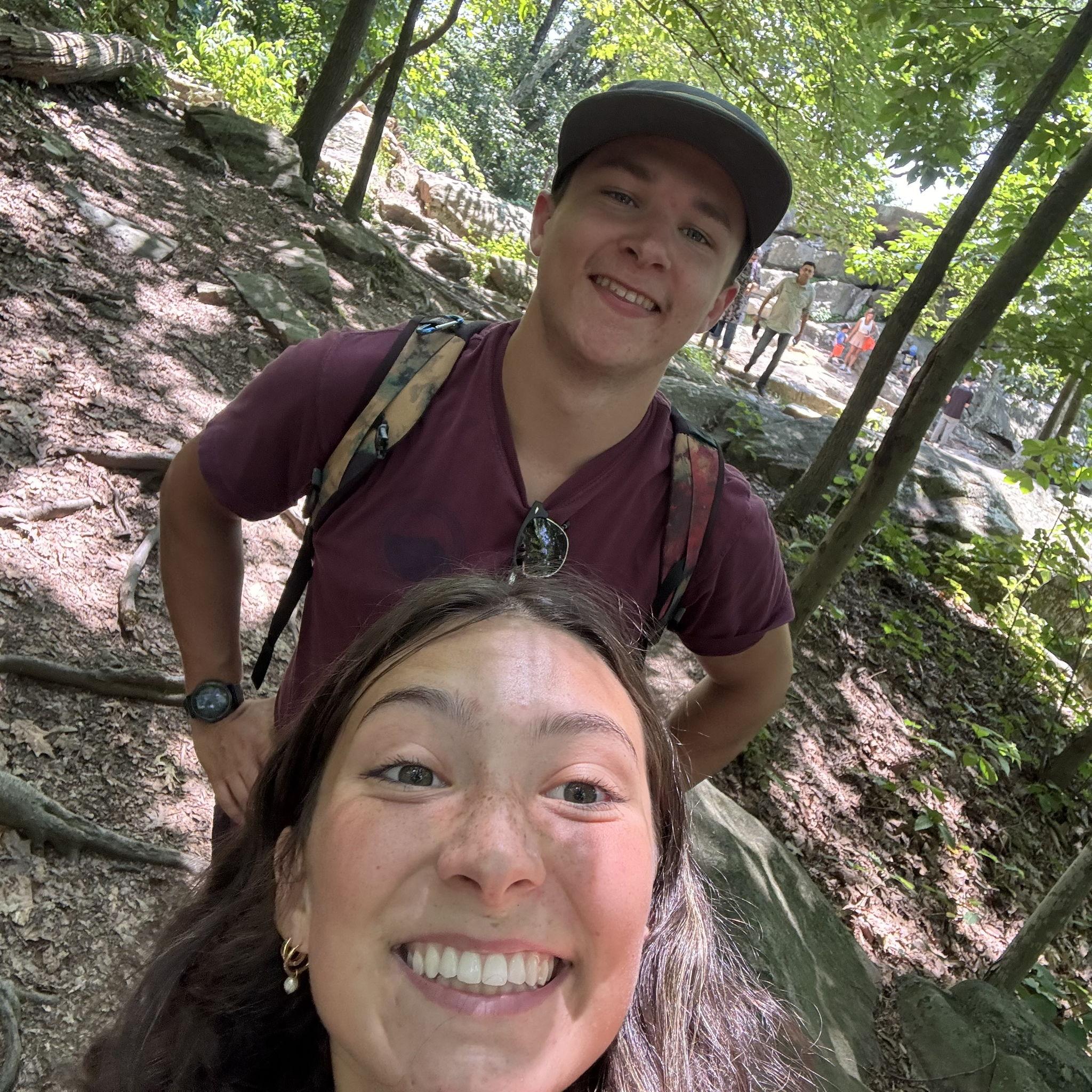 King and Queen Seat hike