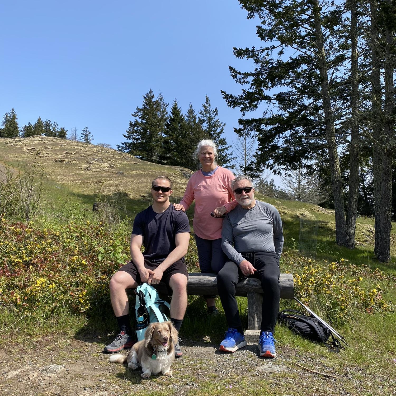 Lizzie's parents visit Washington