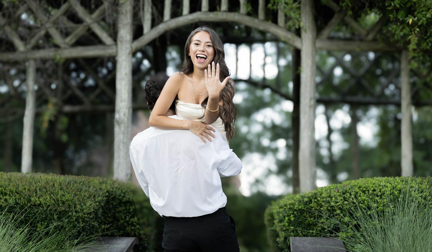 The Wedding Website of Robert Nunnery and Alondra Nunez