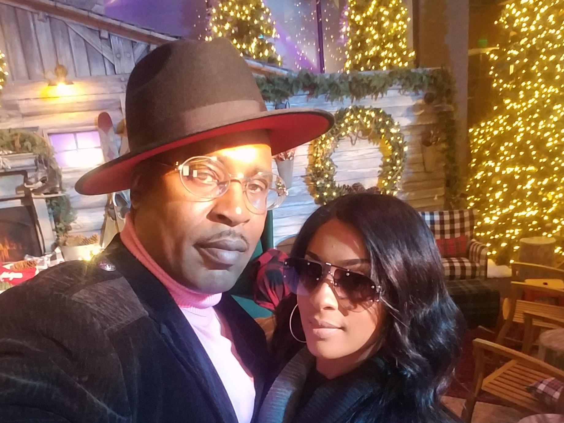 The Wedding Website of Mallory Humes and Dion Warren