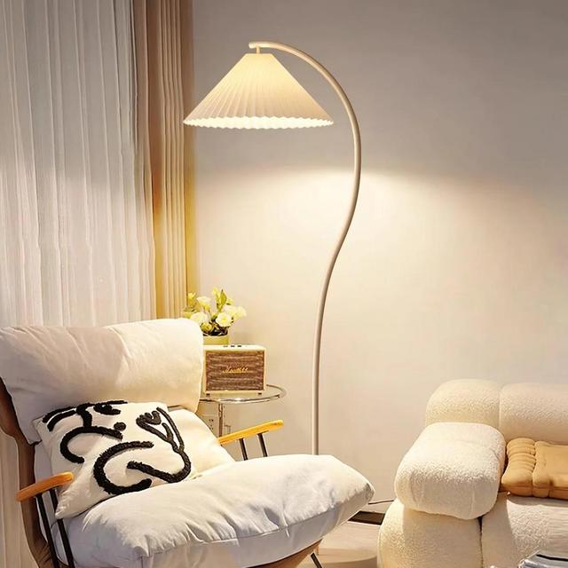 Caprani Tove Floor Lamp 15.7″- 61″