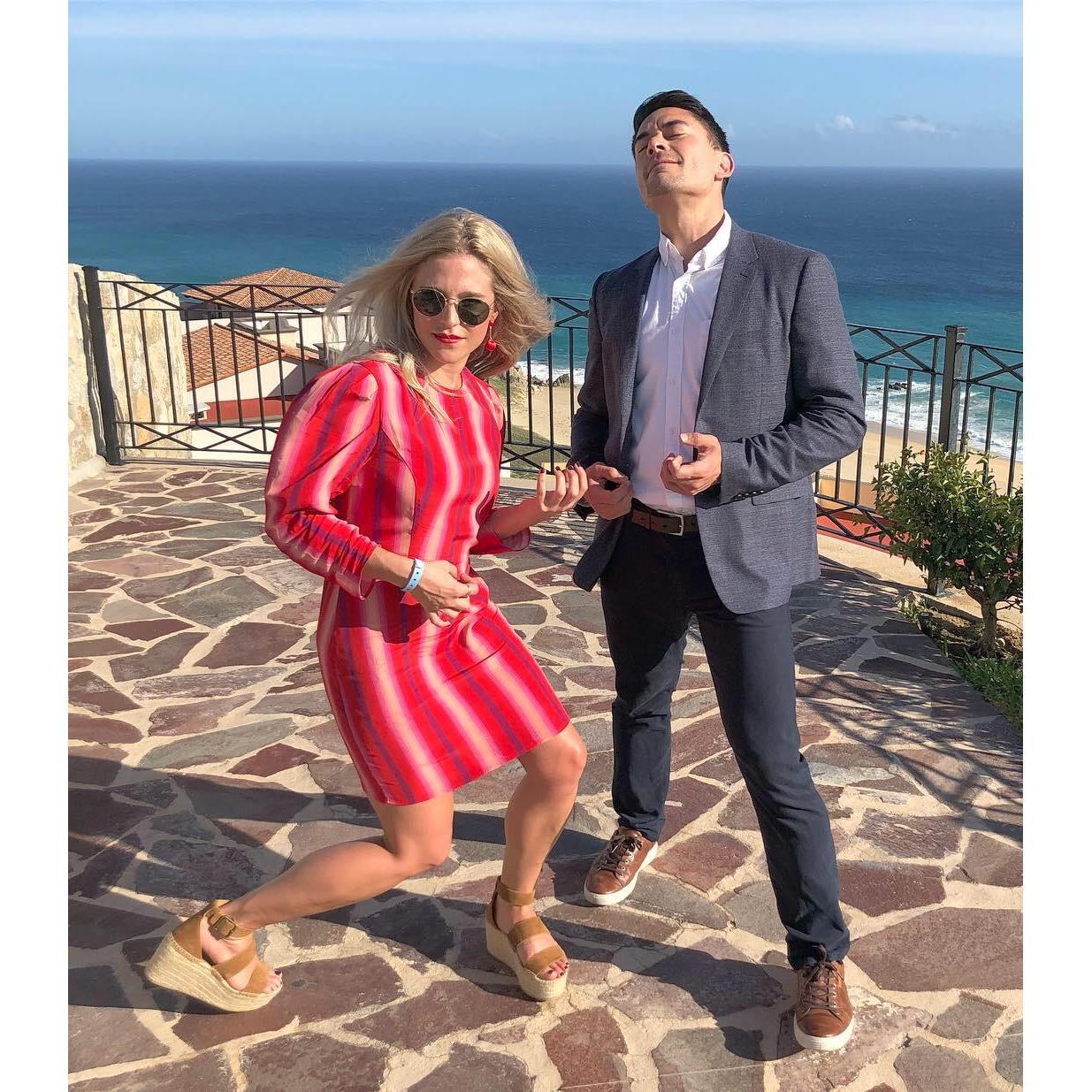 Air guitar in Cabo